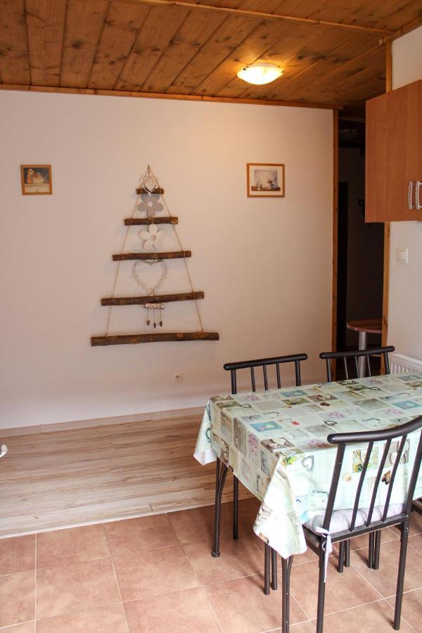 Privat Gazda Pension Ждьяр Экстерьер фото