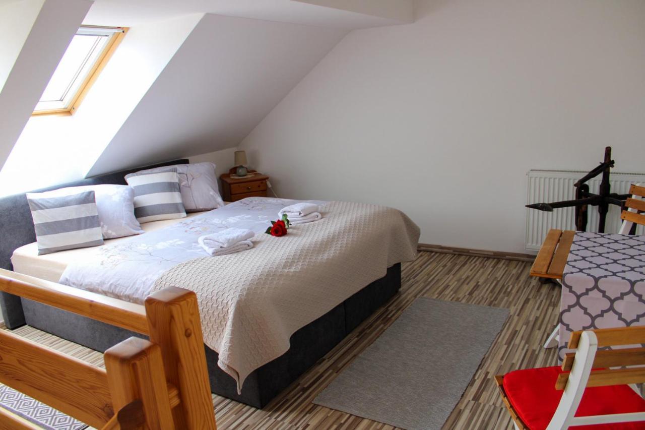 Privat Gazda Pension Ждьяр Экстерьер фото