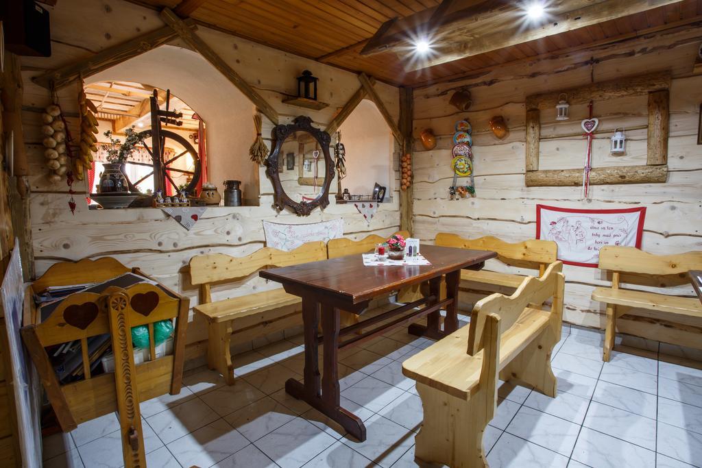 Privat Gazda Pension Ждьяр Экстерьер фото